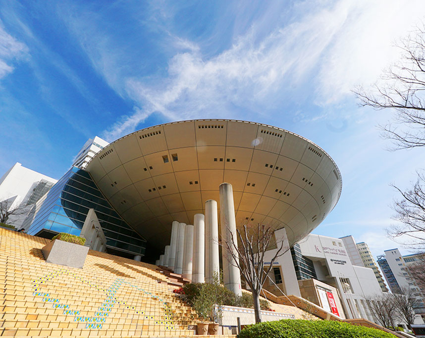 神戸ファッション美術館