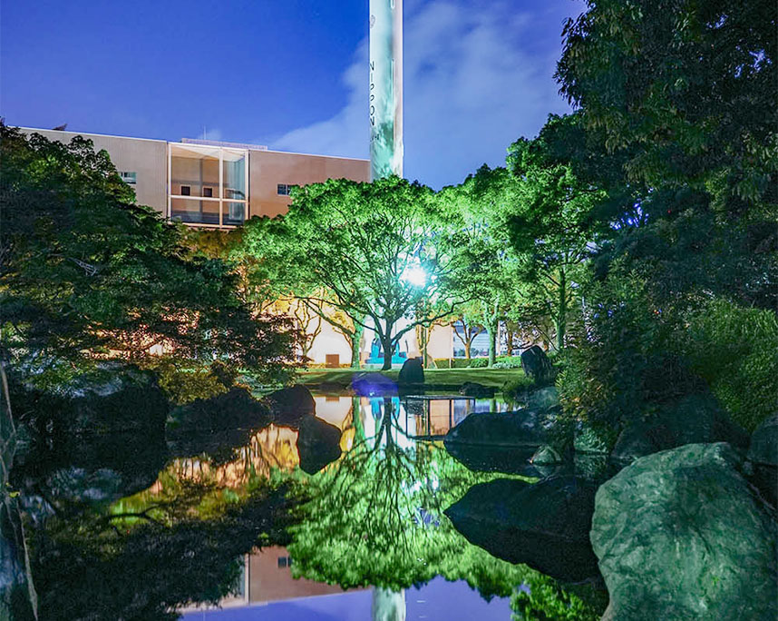 H1ロケットは池の畔で夢をみる