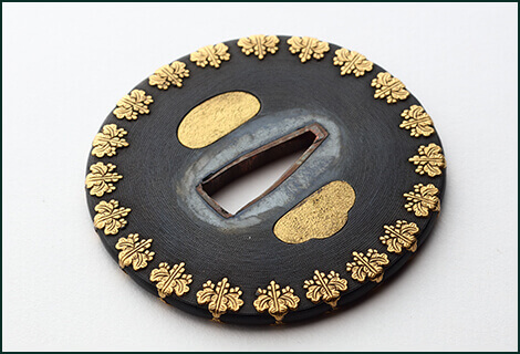 黒蝋色塗葵紋散 金蒔絵鞘 大小拵（打刀拵） 鍔